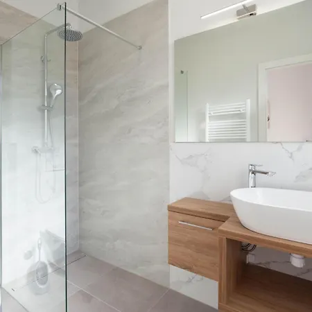 3 Bedroom Gorgeous In *