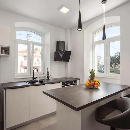Apartment Gorgeous In With Kitchen *